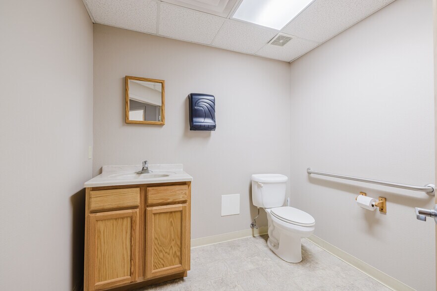More Photos Of 1750 Manzanita Dr, Elko Office Residential For Sale