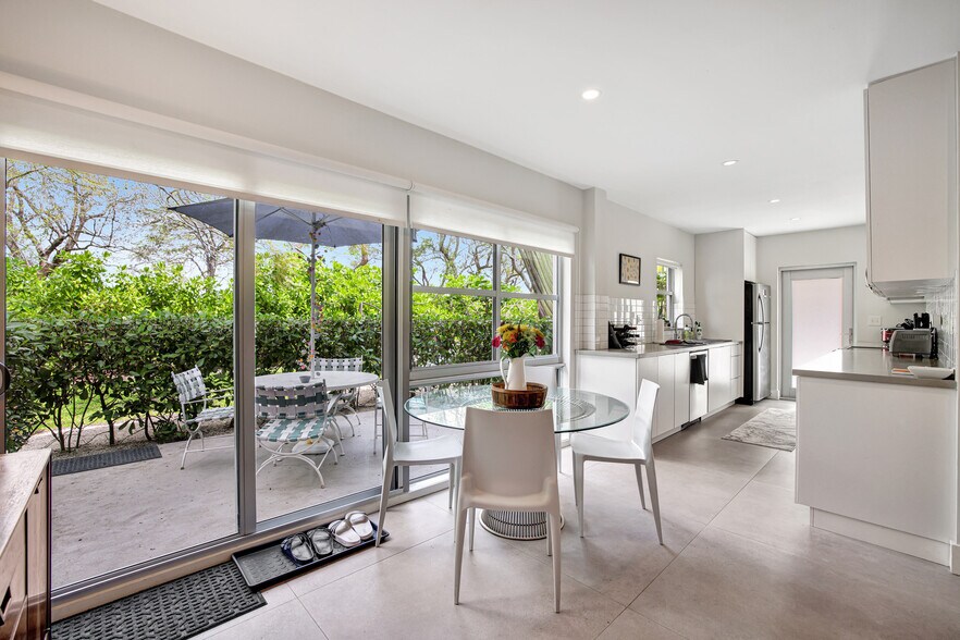 More Photos Of 625 NE 13th Ave, Fort Lauderdale Multifamily For Sale