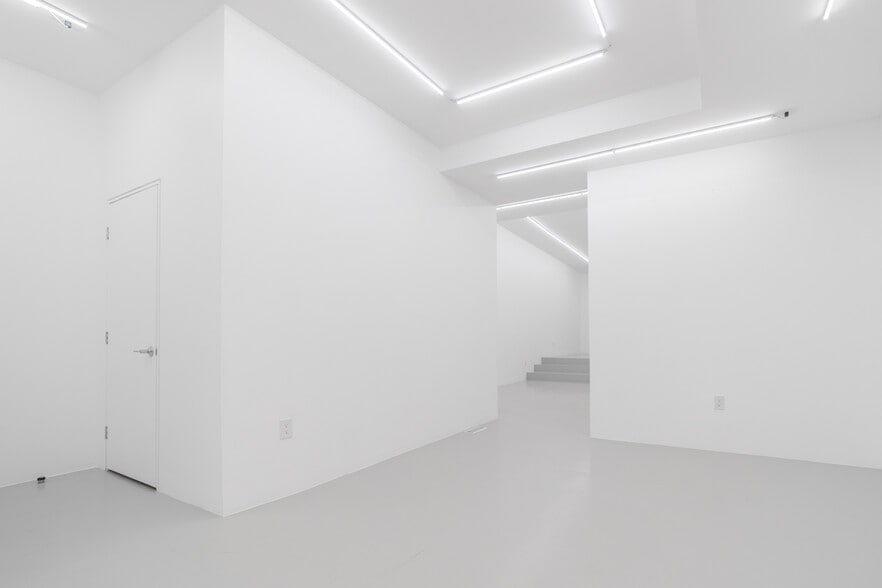 More Photos Of 422 S Highland Ave, Baltimore Storefront Retail Residential For Sale