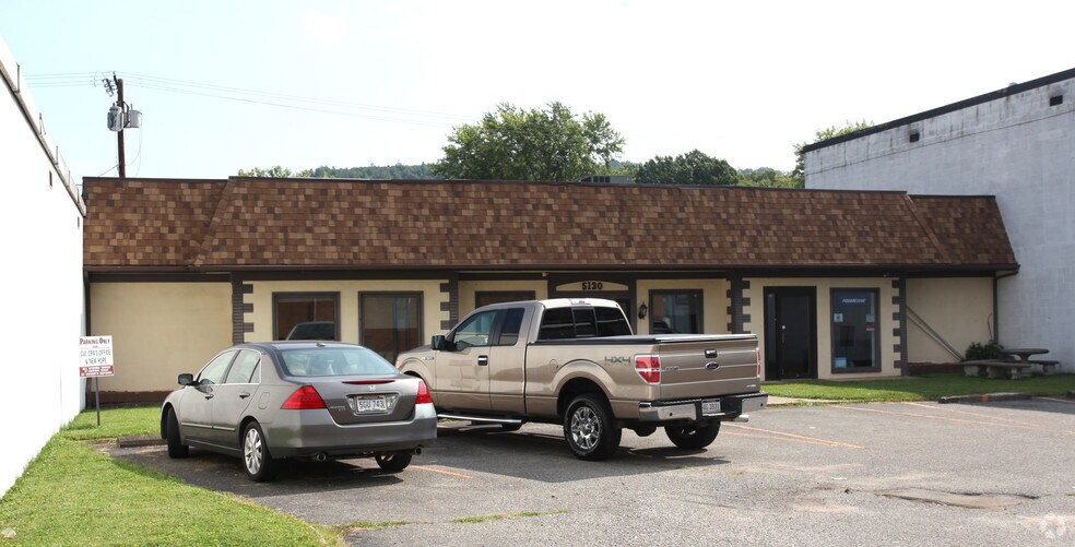More Photos Of 5130 MacCorkle Ave SE, Charleston Office For Lease