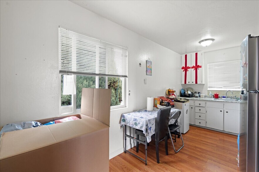 More Photos Of 545 Hampshire Ave, Redwood City Apartments For Sale