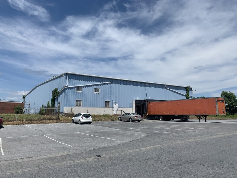 Primary Photo Of 3001 N 7th St, Harrisburg Warehouse For Lease