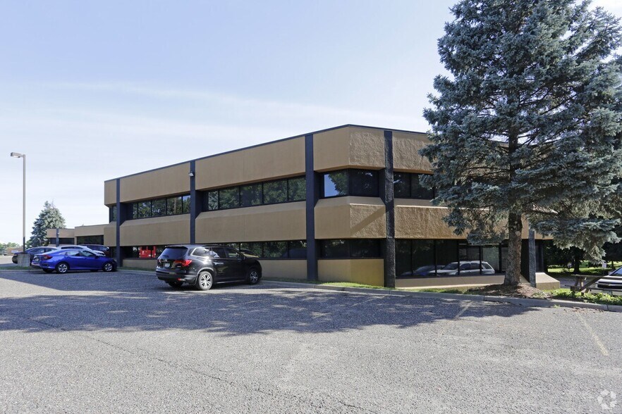 More Photos Of 1710 Douglas Dr N, Golden Valley Business Park For Sale