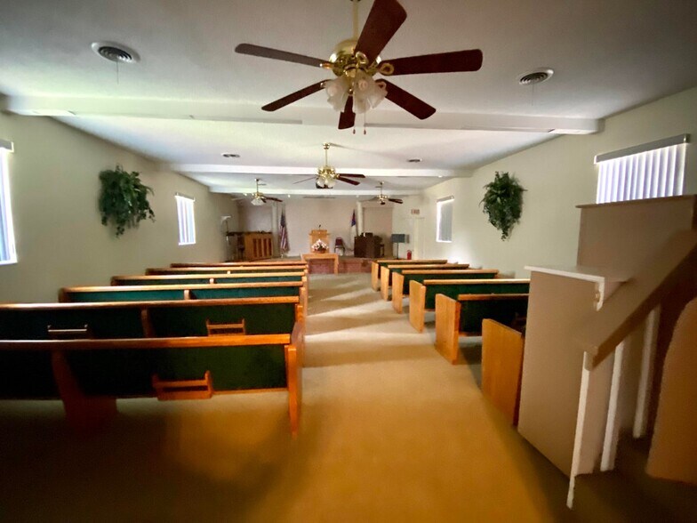 More Photos Of 3191 Newman Ave N, Crestview Religious Facility For Sale