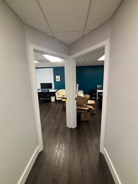 More Photos Of 2900 Bristol St, Costa Mesa Office For Sale