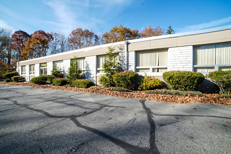 Primary Photo Of 40 Radio Circle Dr, Mount Kisco Office For Lease