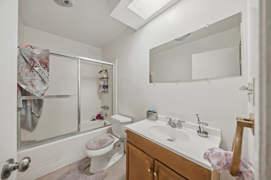 More Photos Of 2524 Price Dr, La Verne Apartments For Sale