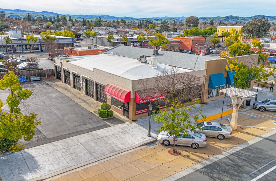 Primary Photo Of 1931 1st St, Livermore Freestanding For Sale