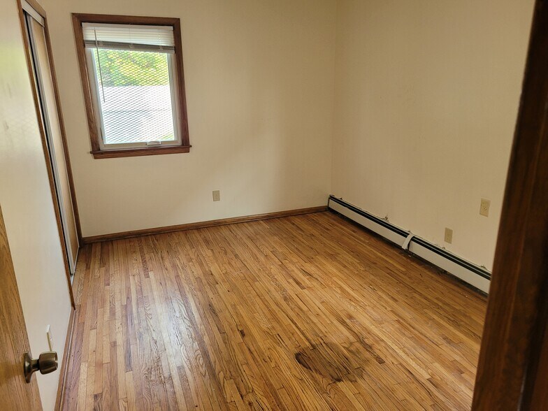 More Photos Of 620 23rd Ave N, Minneapolis Apartments For Sale