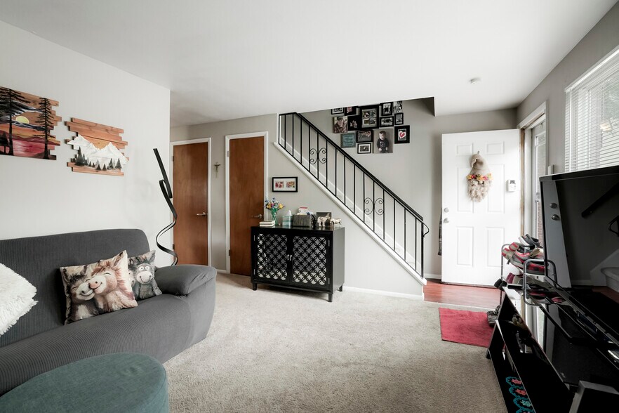 More Photos Of 5550-5556 Newland Way, Arvada Apartments For Sale