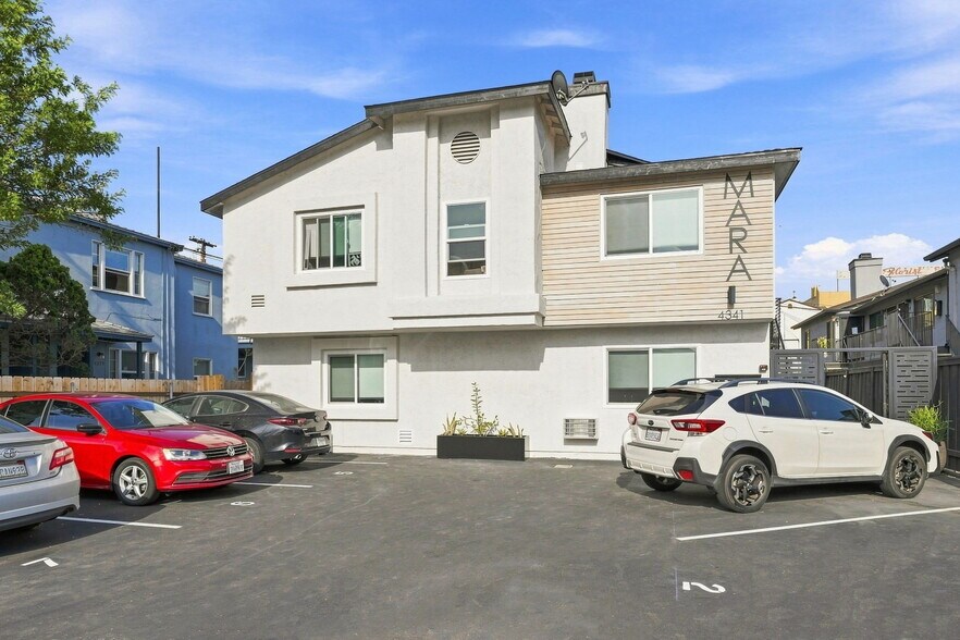 Primary Photo Of 4341 Texas St, San Diego Apartments For Sale