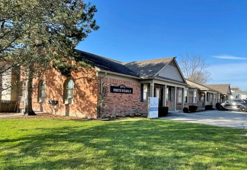 More Photos Of 23409-23411 Jefferson Ave, Saint Clair Shores Office For Sale