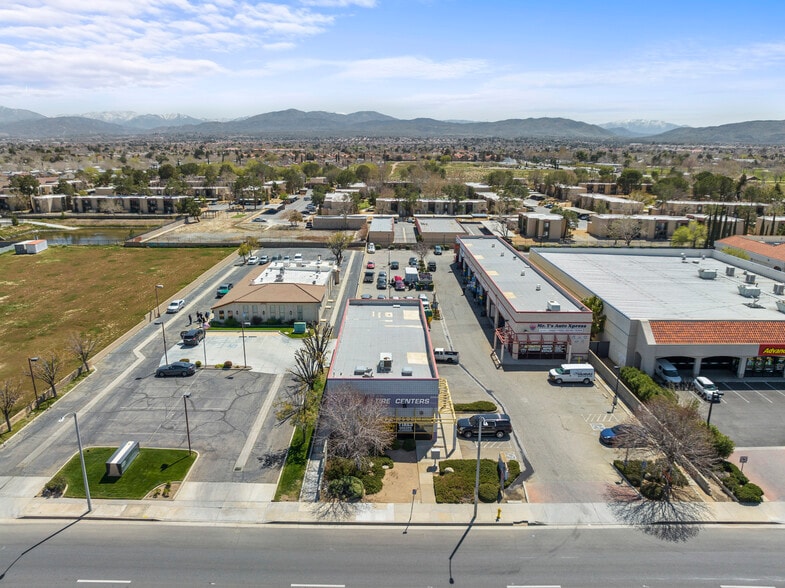 More Photos Of 3084 E Palmdale Blvd, Palmdale Auto Repair For Lease