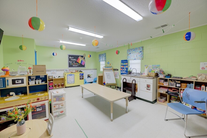 More Photos Of 2126 Chestnut St, Columbia Schools For Sale