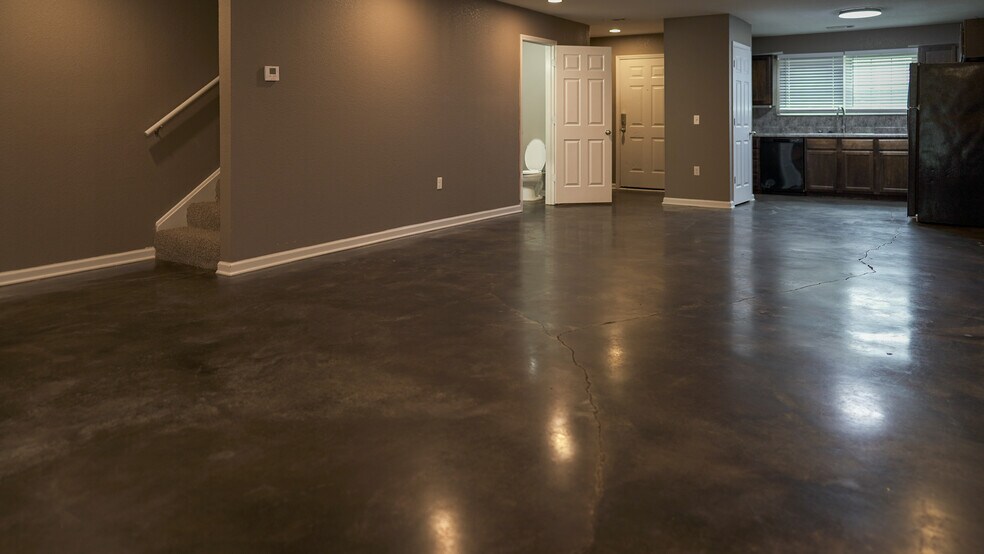More Photos Of 2500 Ridgeland Cir, Pocahontas Apartments For Sale
