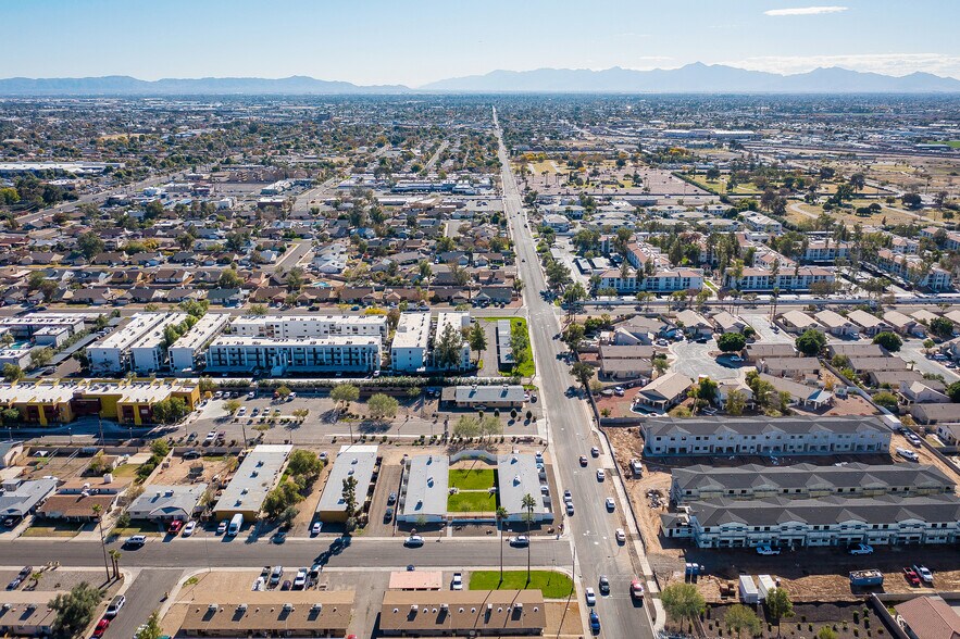 More Photos Of 6043-6049 W Laurie Ln, Glendale Apartments For Sale