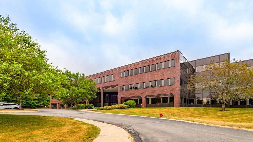 More Photos Of 400 Donald J Lynch Blvd, Marlborough Unknown For Lease