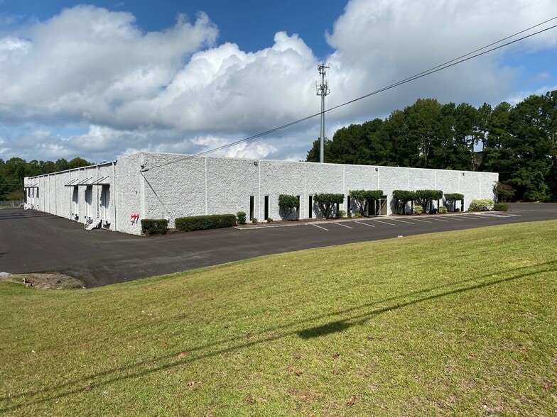 More Photos Of 2211 Lithonia Industrial Blvd, Lithonia Warehouse For Lease