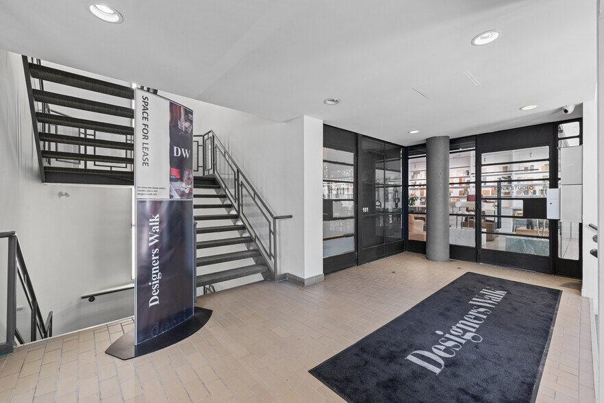 More Photos Of 354 Davenport Rd, Toronto Freestanding For Lease