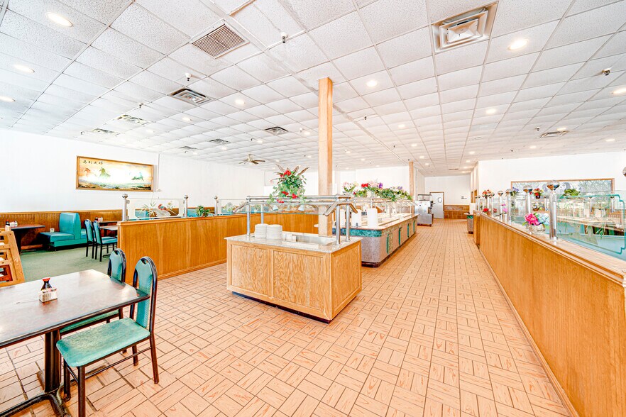More Photos Of 1400 W Moore Ave, Terrell Restaurant For Sale