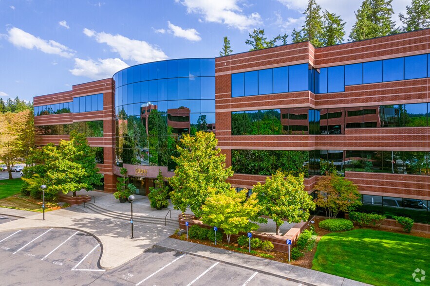 More Photos Of 4949 Meadows Rd, Lake Oswego Unknown For Lease