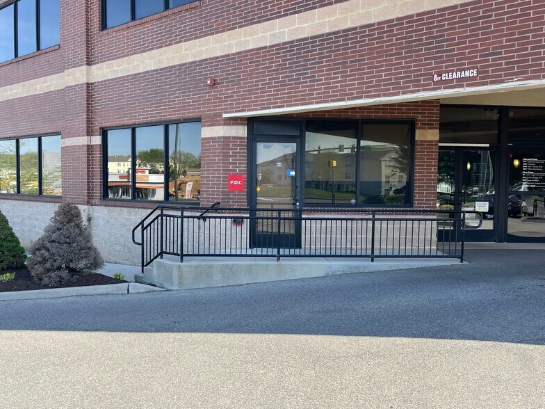 More Photos Of 11236 Robinwood Dr, Hagerstown Medical For Lease