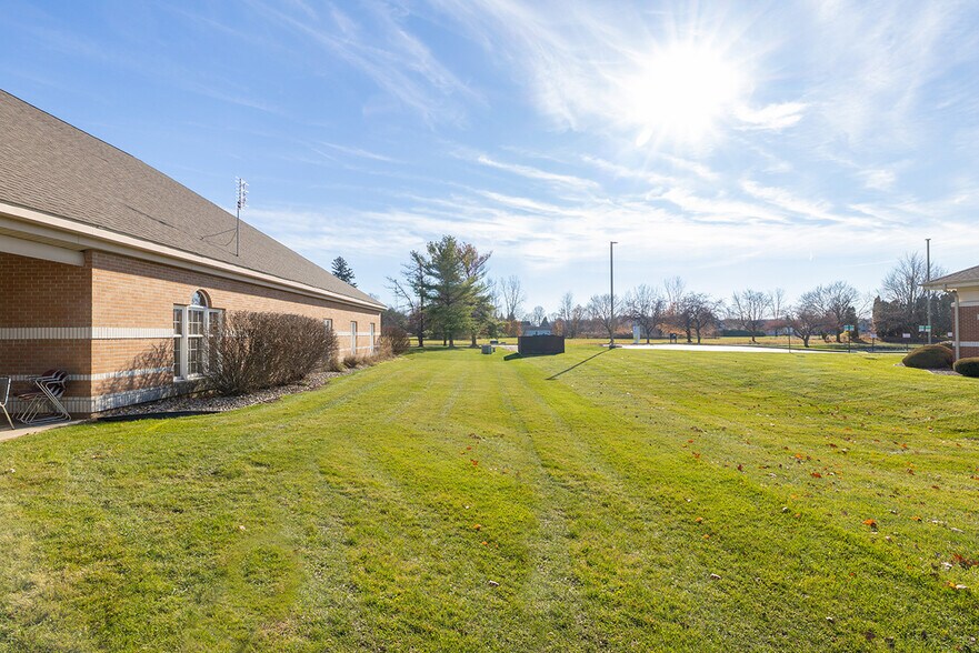 More Photos Of 1123 S Indiana Ave, Goshen Office For Sale