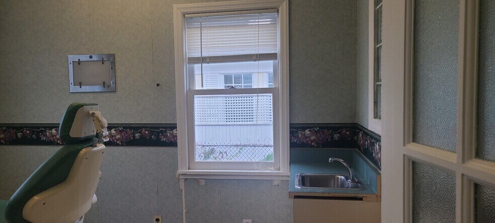 More Photos Of 25 Maple Ave, Morristown Office Residential For Sale