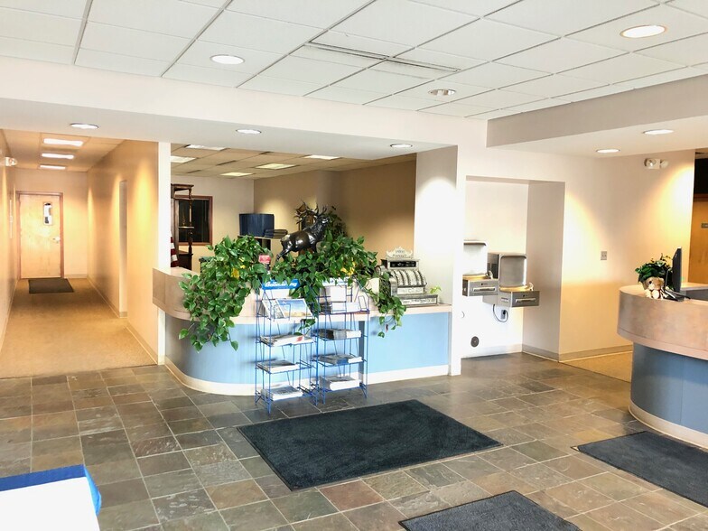 More Photos Of 320 E Grand Ave, Laramie Specialty For Lease