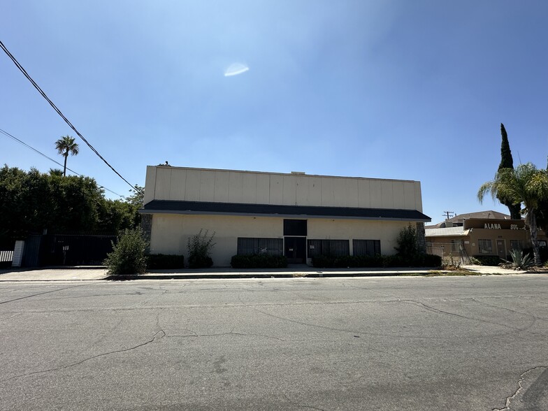 Primary Photo Of 431 W 10th St, San Bernardino Auto Repair For Sale