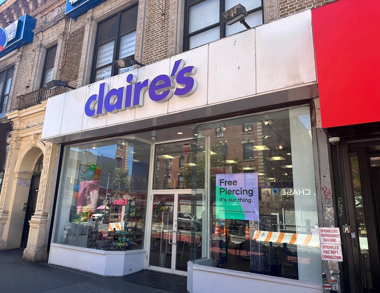 Primary Photo Of 658 W 181st St, New York Storefront Retail Office For Lease