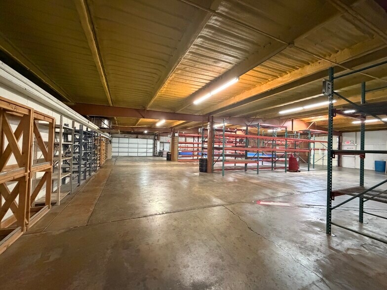 More Photos Of 1720 E 7th St, Odessa Industrial For Lease
