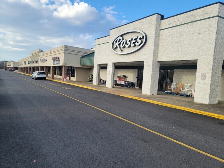 More Photos Of 701 N Battlefield Blvd, Chesapeake Unknown For Lease