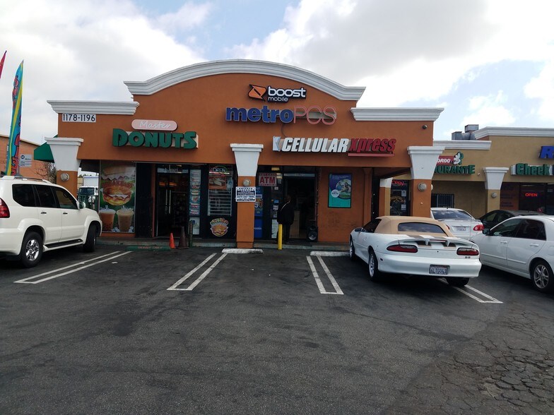 More Photos Of 1178-1196 S Lorena St, Los Angeles Storefront Retail Office For Sale