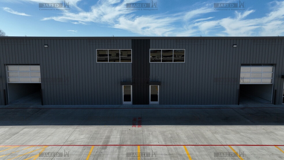 More Photos Of 1866 20th, Ozark Industrial For Lease