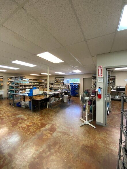 More Photos Of 26019 Interstate 45, Spring Freestanding For Sale