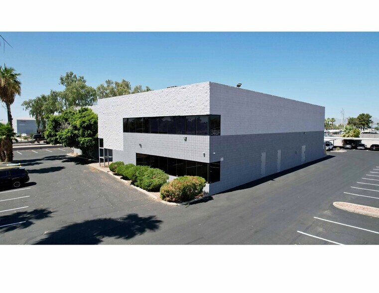 Primary Photo Of 220 N McKemy Blvd, Chandler Light Distribution For Lease