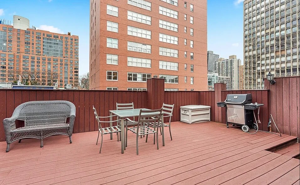 More Photos Of 250 E 32nd St, New York Office Residential For Sale