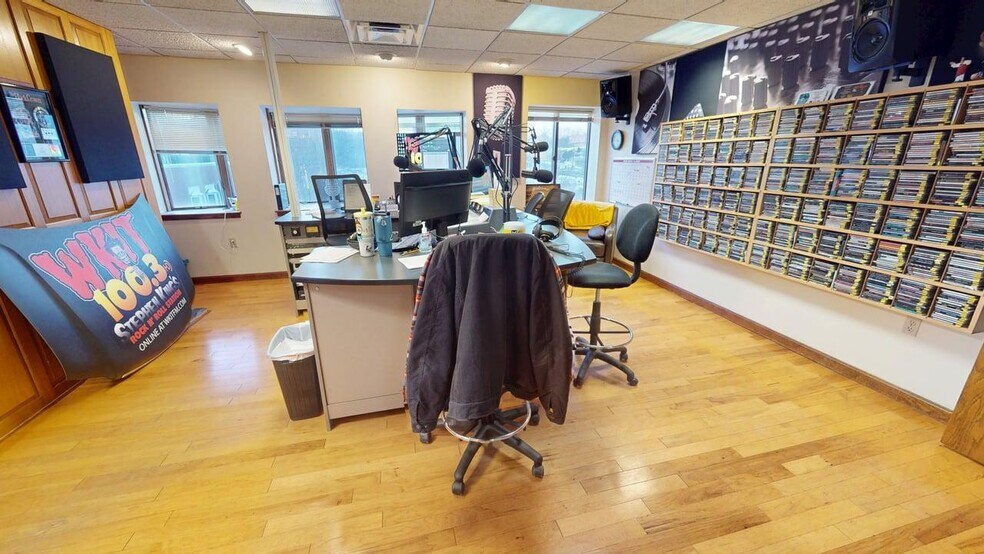 More Photos Of 115 Franklin St, Bangor Office For Sale