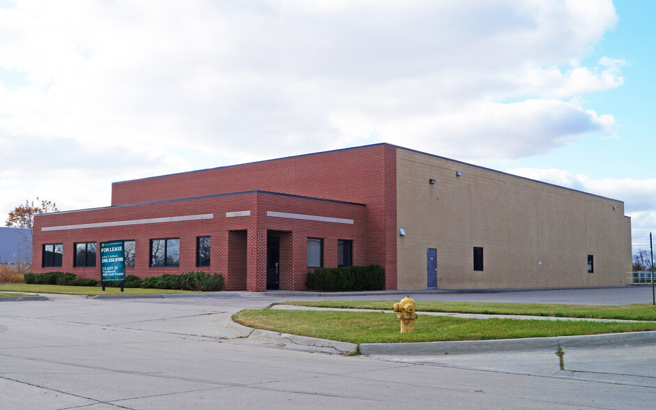 Primary Photo Of 51255 Regency Center Dr, Macomb Township Manufacturing For Lease