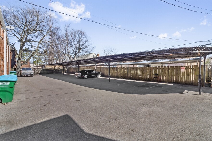 More Photos Of , Memphis Multifamily For Sale