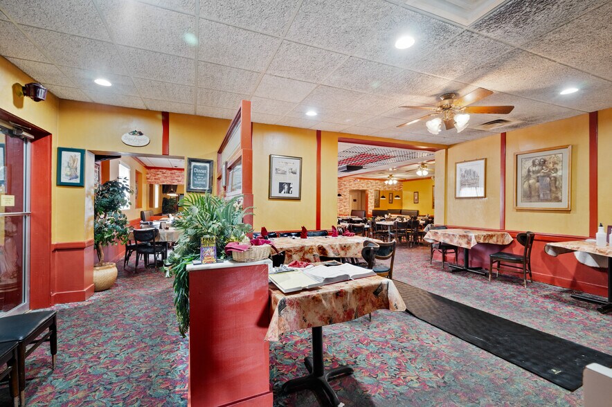 More Photos Of 1206 Route 51, Jefferson Hills Restaurant For Sale