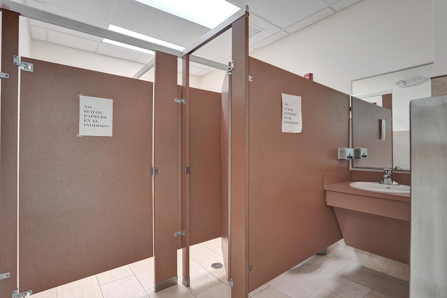 More Photos Of 15620 SW 29th St, Miramar Medical For Sale