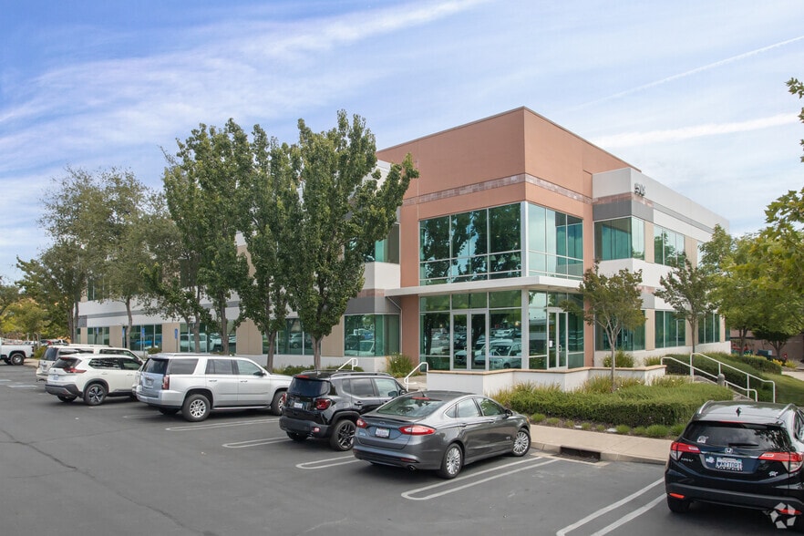 Primary Photo Of 508 Gibson Dr, Roseville Medical For Lease