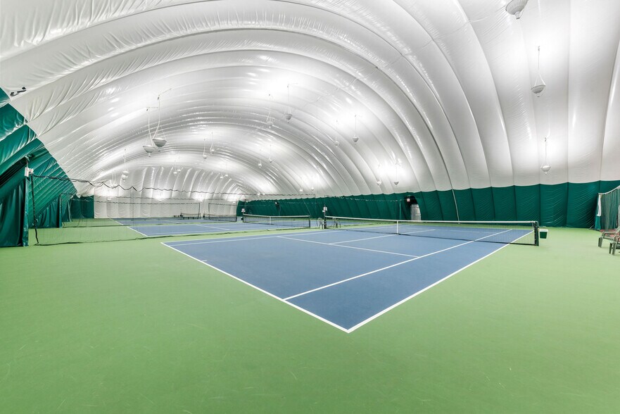 More Photos Of 127 E US Highway 6, Valparaiso Sports And Entertainment For Sale
