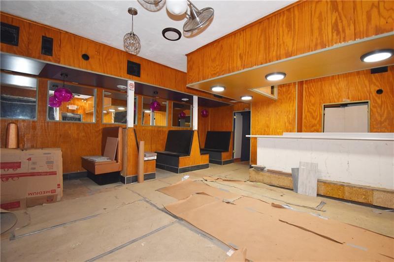 More Photos Of 3 Walker's Mill Rd, Collier Township Restaurant For Sale