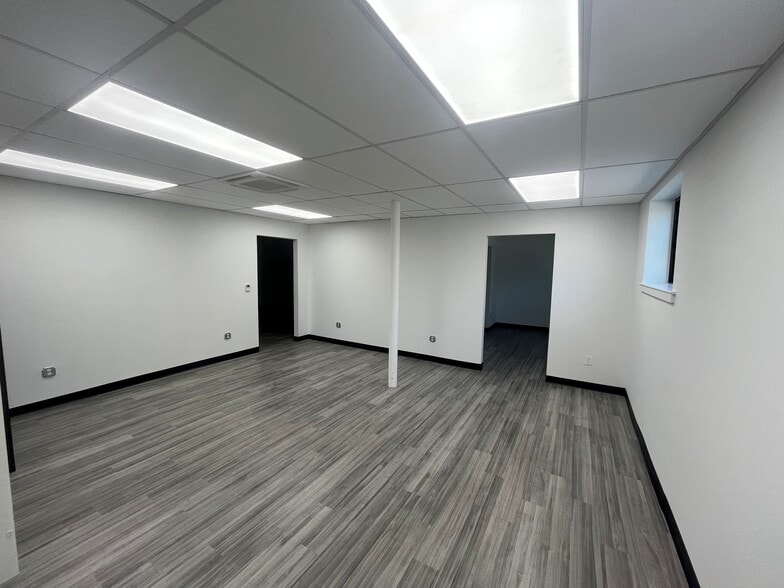 More Photos Of 220 N Main St, Sellersville Manufacturing For Lease
