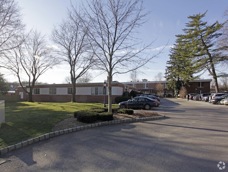 Primary Photo Of 3-6 Thorndal Cir, Darien Office For Lease