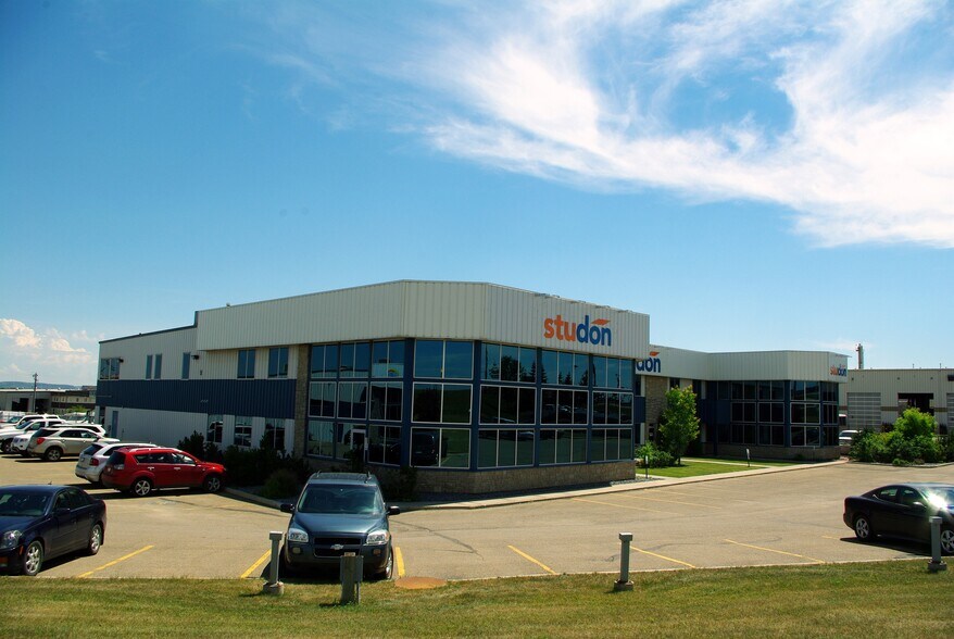 More Photos Of 8024 Edgar Industrial Cres, Red Deer Industrial For Lease