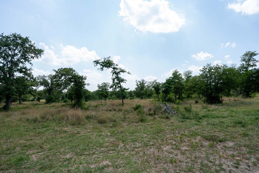 More Photos Of Gravel Pit @ Kingsbury Rd, Seguin Land For Sale